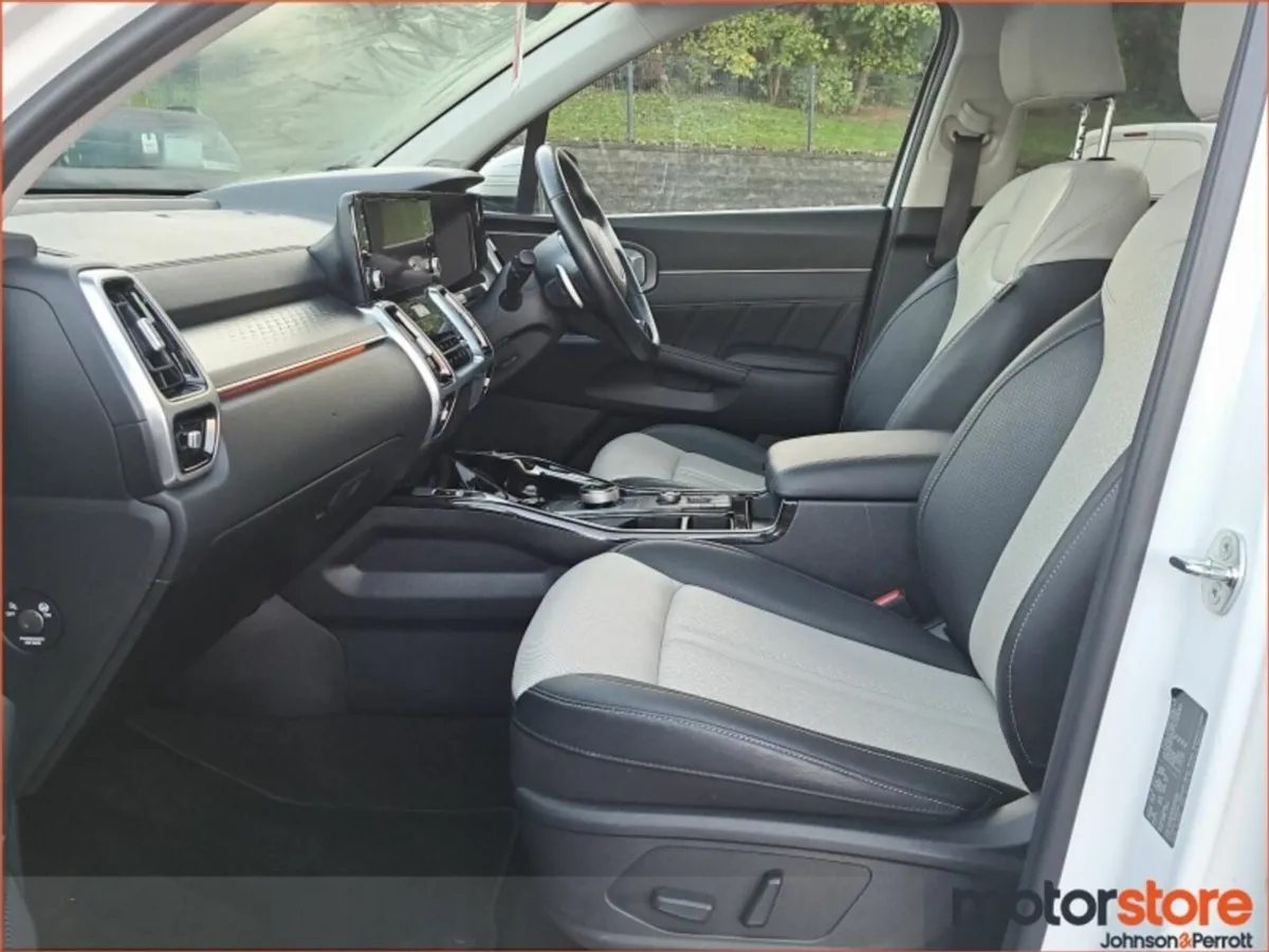 Kia Sorento 2.2 Diesel K3 7 seats (Kia Five Year W - Image 4