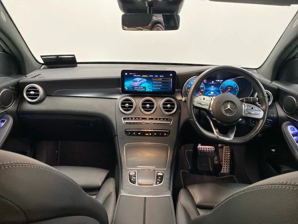 Mercedes-Benz GLC GLC 300 de PHEV 4Matic AMG Line - Image 4