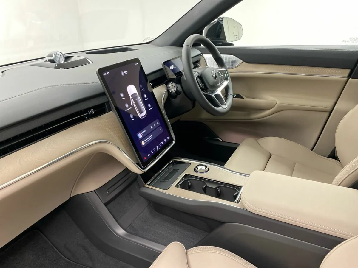 Volvo EX90 TWIN MOTOR ULTRA - Image 3