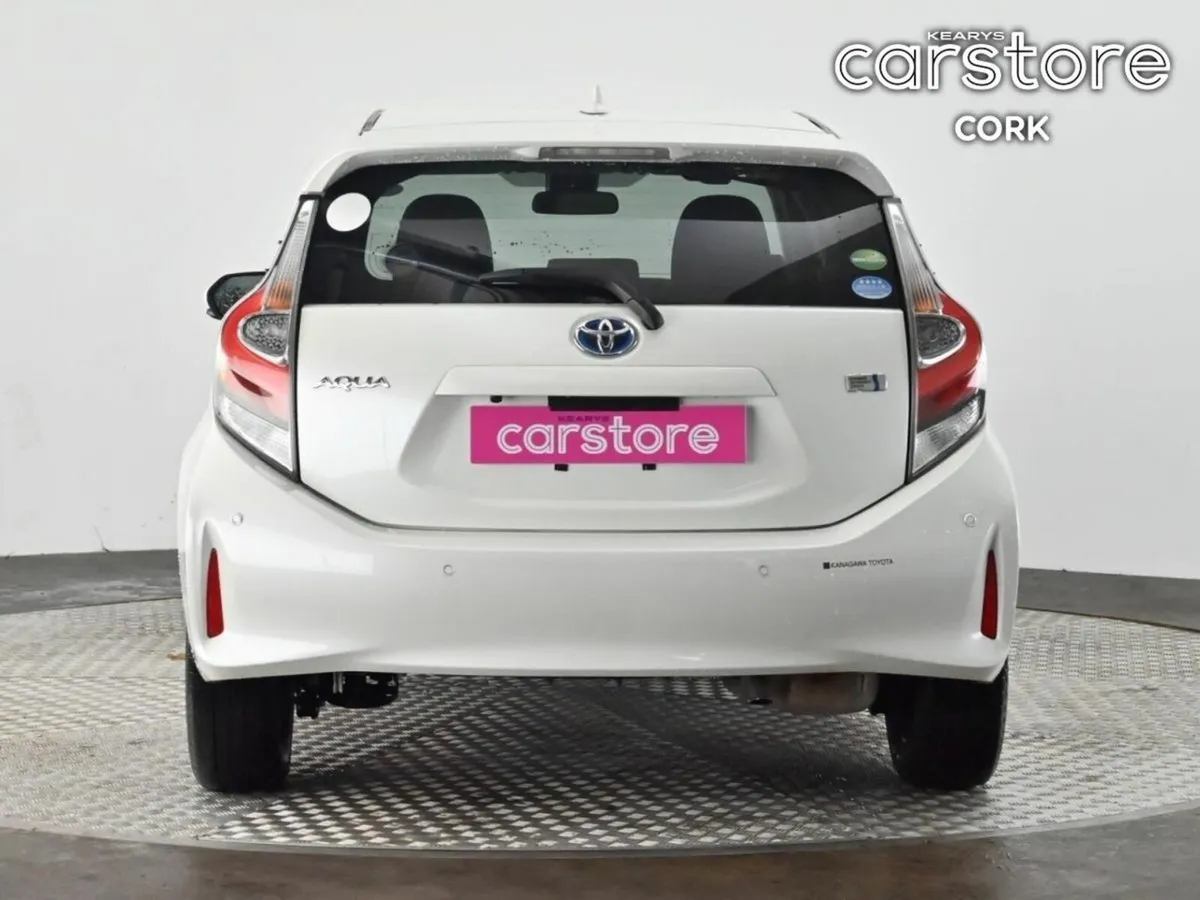 Toyota Aqua 1.5 Hybrid Auto - Image 4