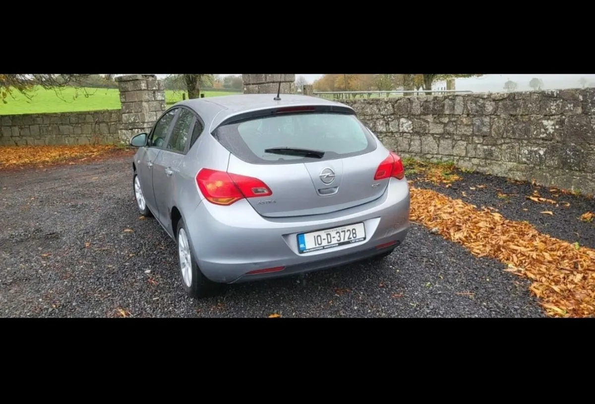 2010 Opel Astra - Image 4