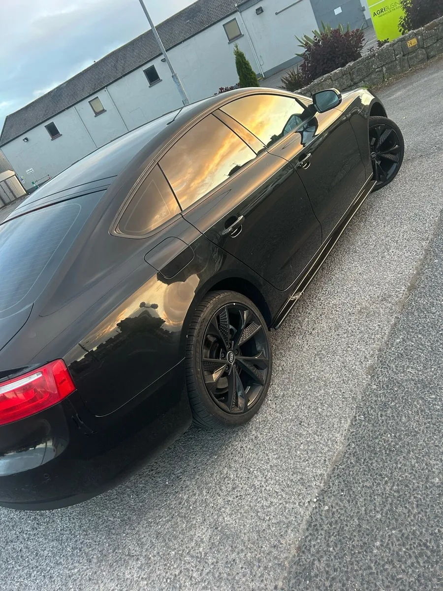 Audi A5 - Image 2