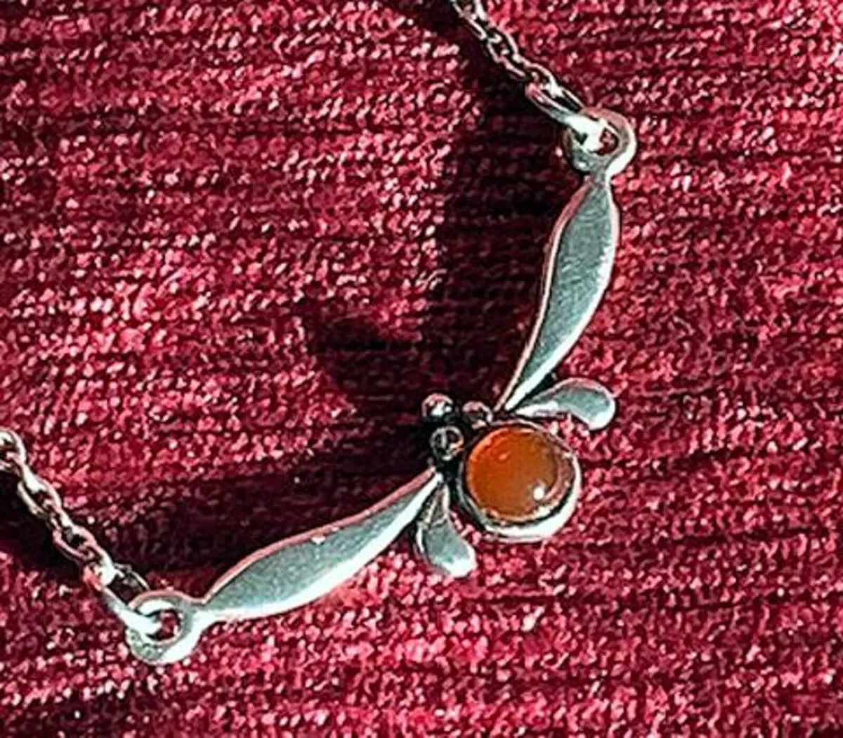 Silver pendant, chain and ear rings - Image 1