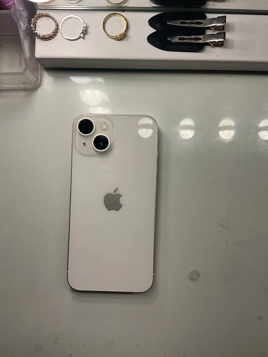 iPhone 14 - Image 1