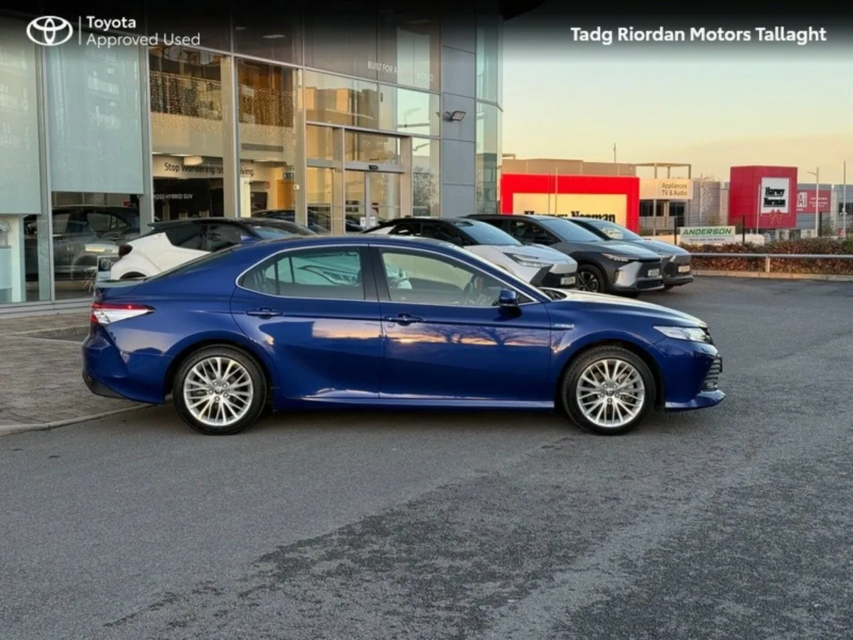 Toyota Camry HYBRID PLATINUM 4DR AUTO - Image 3