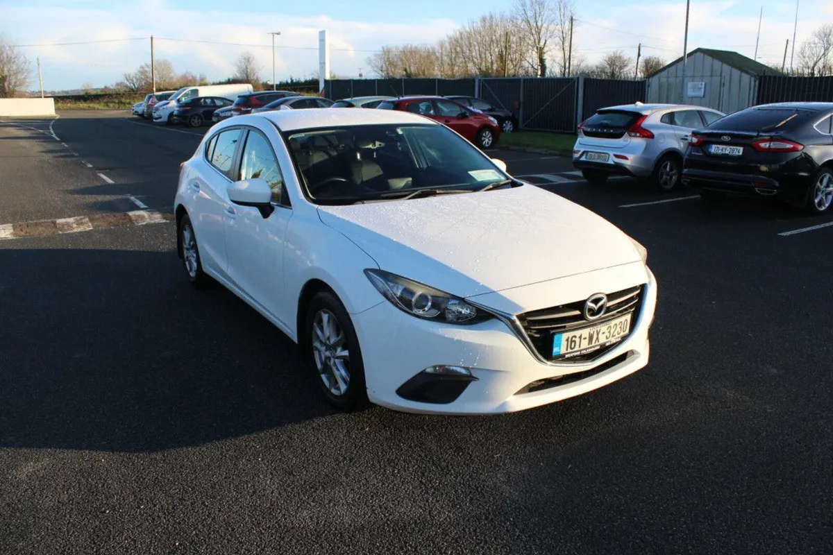 Mazda Mazda3 1.5D 5DR (105ps) EXECUTIVE IPM 4 - Image 1