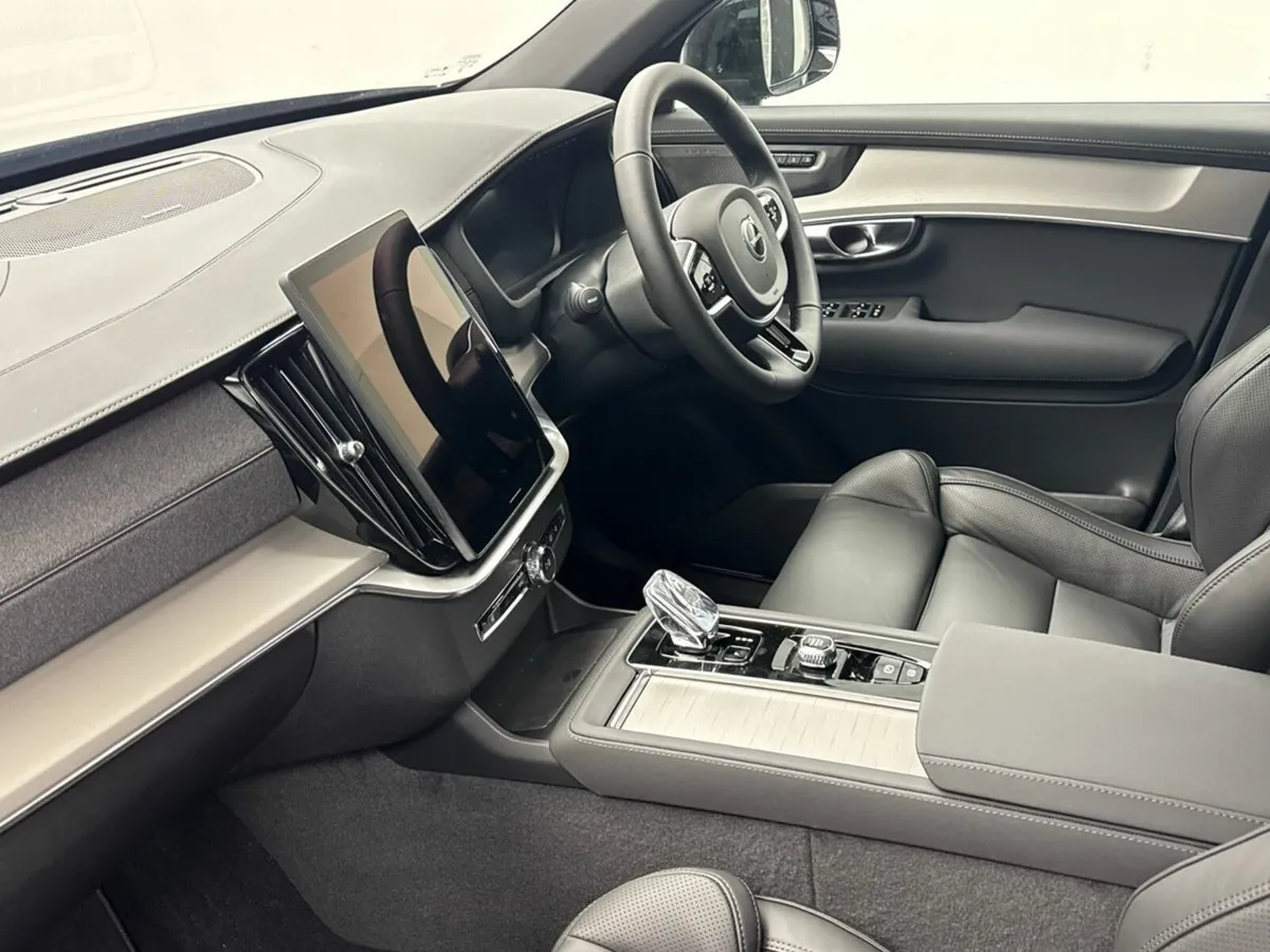 Volvo XC90 T8 PLUS BLACK EDITION *IN STOCK* €200 P - Image 4