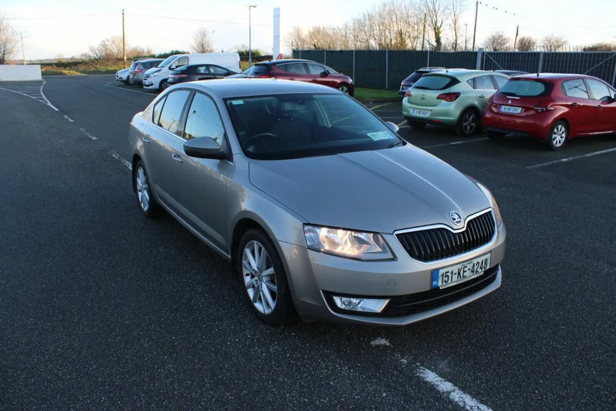Skoda Octavia 1.6 TDI CR 105BHP DSG 4 Elegance - Image 1
