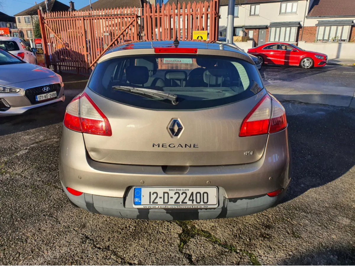Renault Megane III DYNAMIQUE 1.5 DCI 90 4DR - Image 3