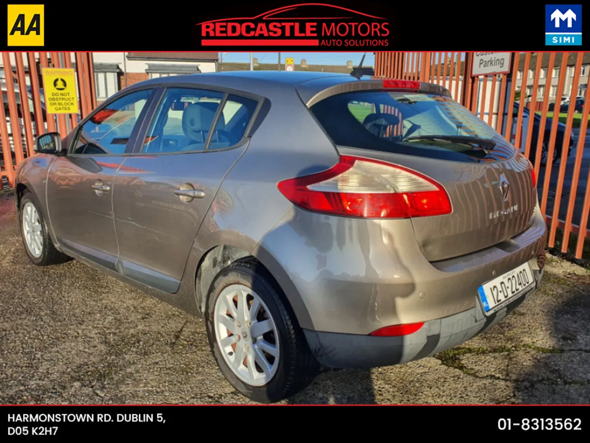 Renault Megane III DYNAMIQUE 1.5 DCI 90 4DR - Image 4