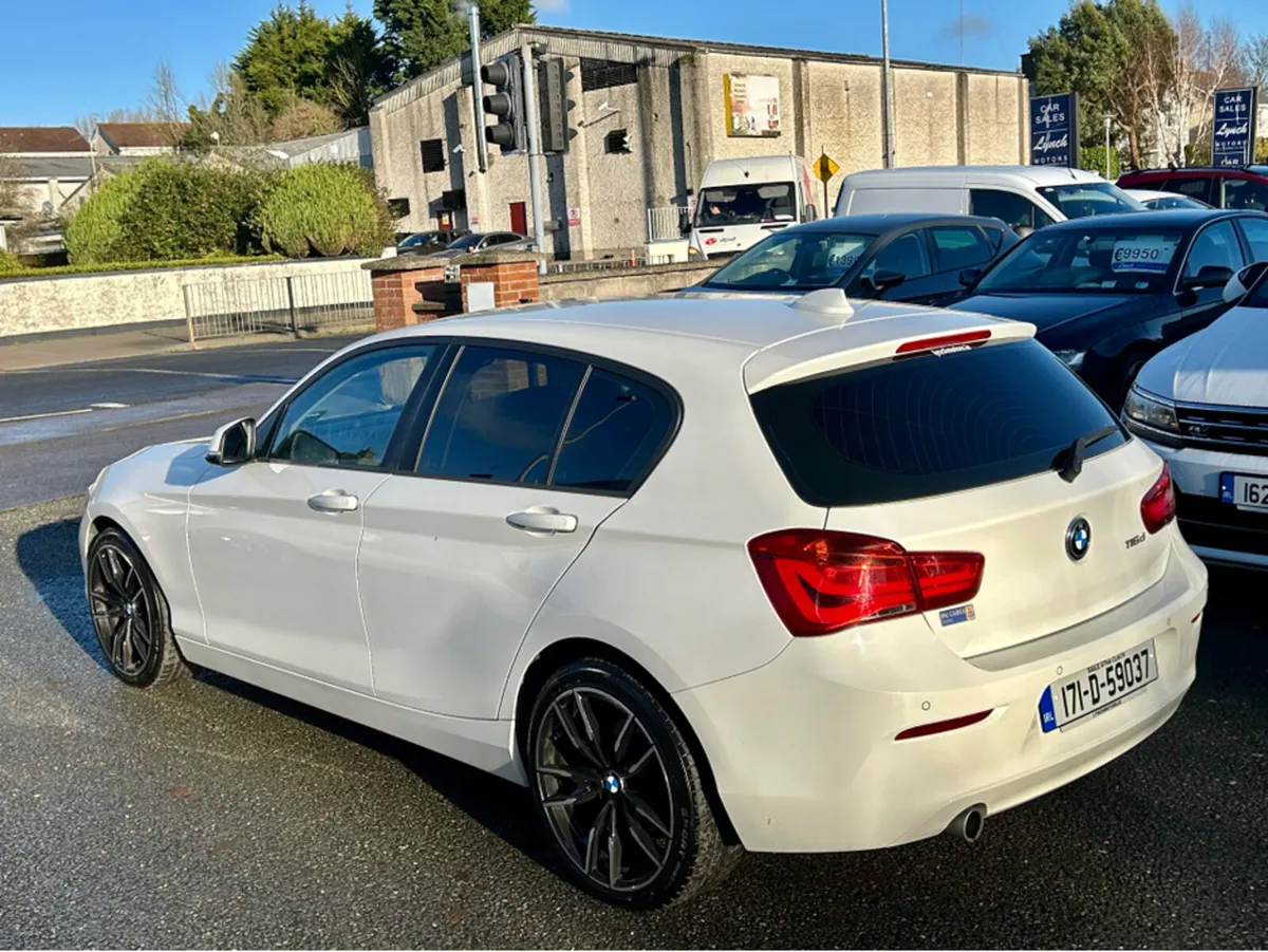 BMW 1-Series D EFFICIENCY DYNAMICS PLUS 5DR - Image 3