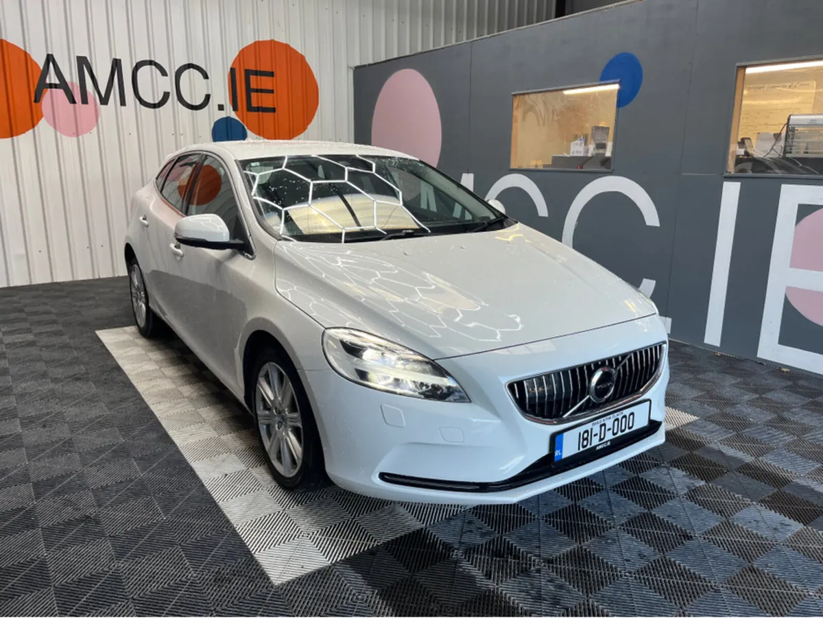Volvo V40 €16950! 2018 Volvo V40 Automatic 2.0 Die - Image 1