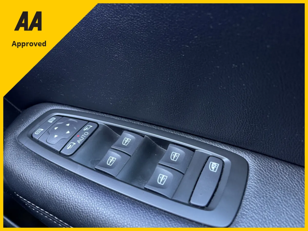 Renault Megane 1.5 DCI DYNAMIQUE NAV FREE DELIVERY - Image 3