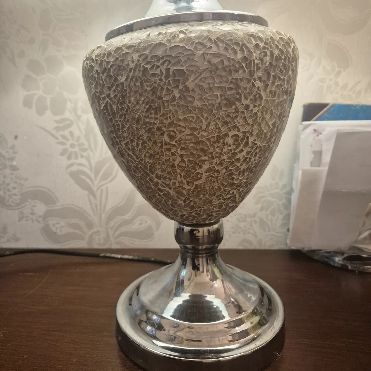 Mosiac white/silver table lamp - Image 3