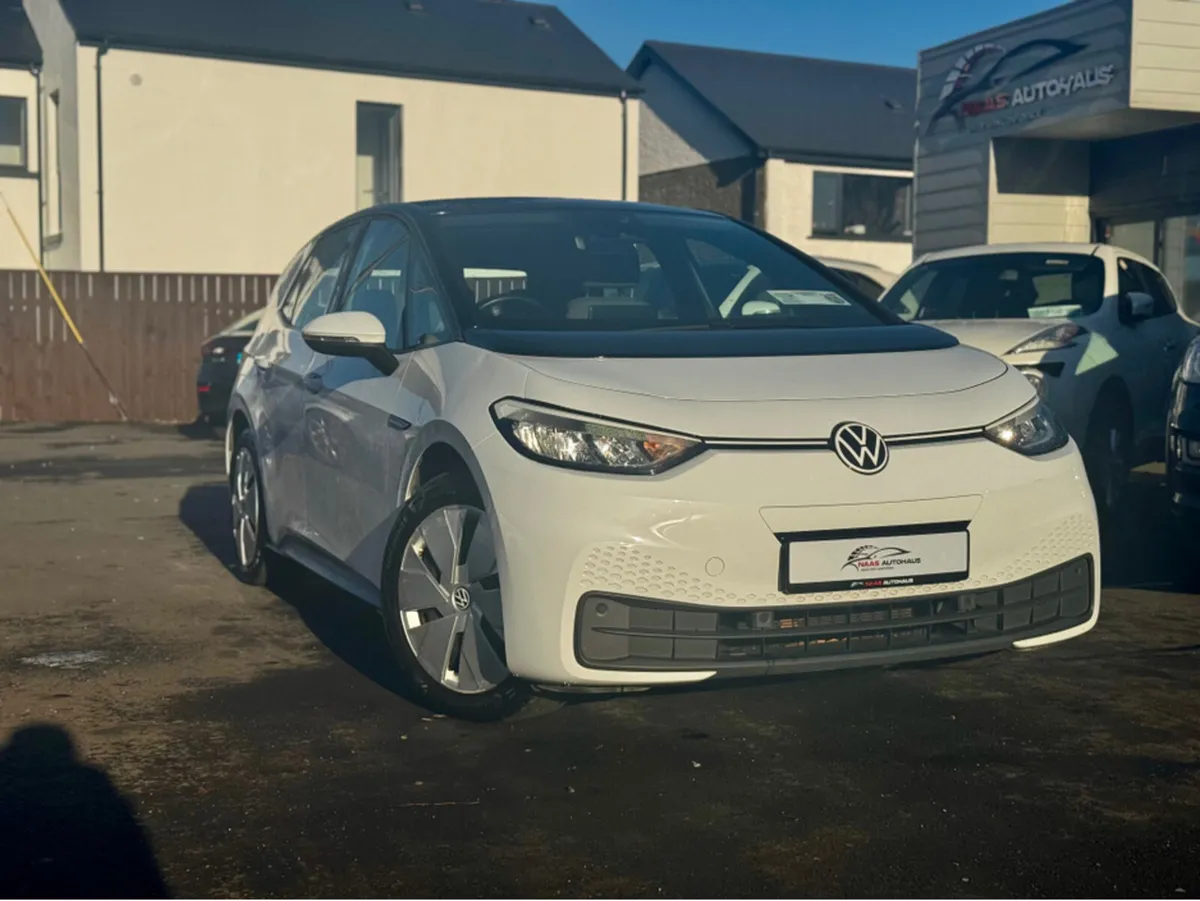 Volkswagen ID.3 PRO 150 KW LIFE 58KWH 5DR AUTO - Image 1