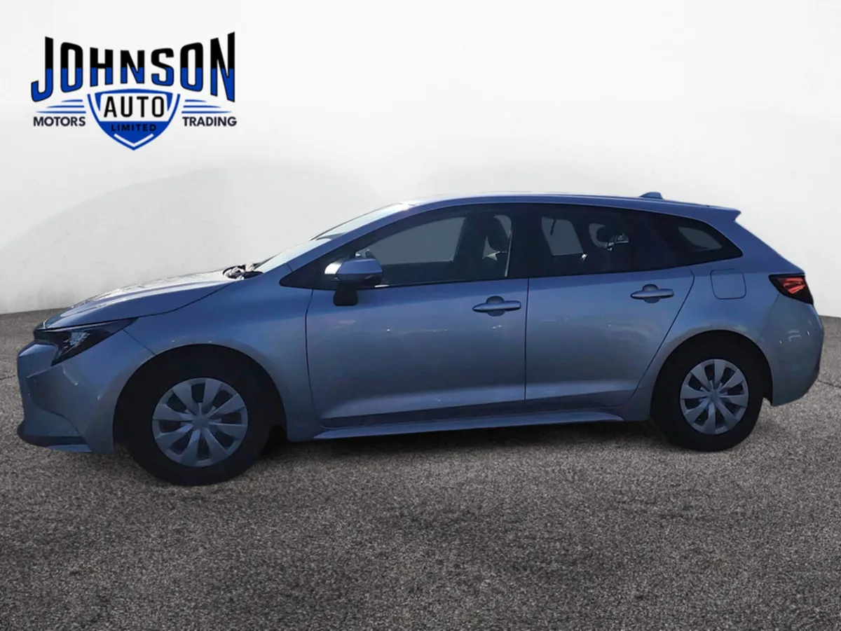 Toyota Corolla 1.8 Corolla Touring Petrol Auto - Image 2