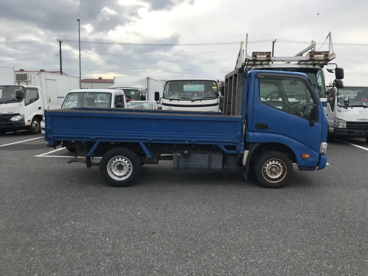 Toyota Dyna 3.0 DIESEL 4WD - Image 3