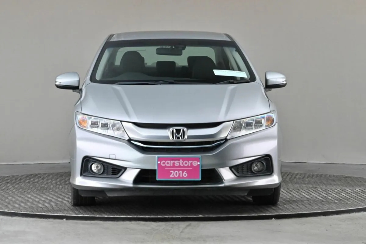 Honda Grace 1.5 - Image 2