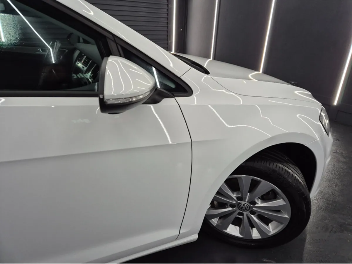 Volkswagen Golf IRISH CAR 1.2T AUTO - Image 4