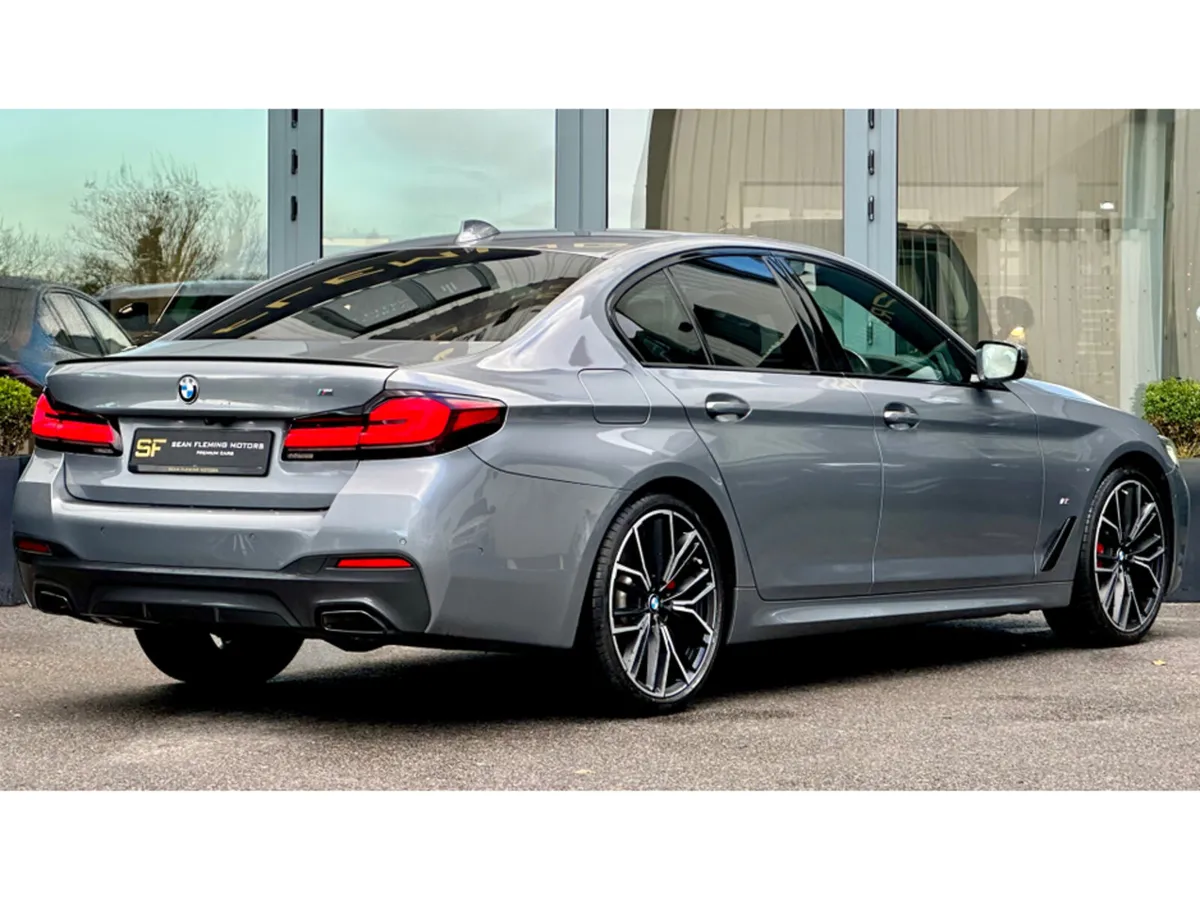 BMW 5-Series MSPORT* SUNROOF* NAPPA LEATHER* - Image 3