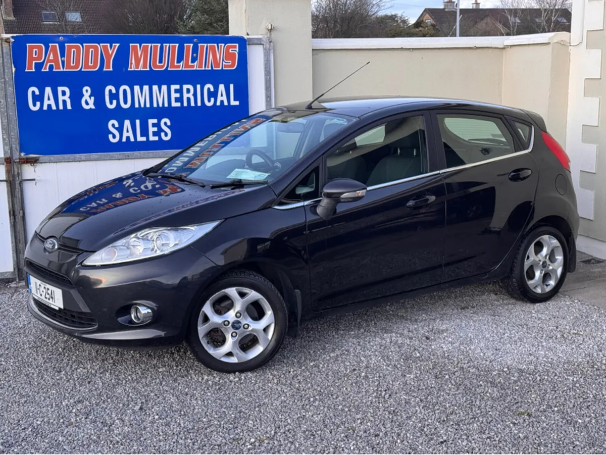 Ford Fiesta TITANIUM 1.25 82PS 5DR - Image 4