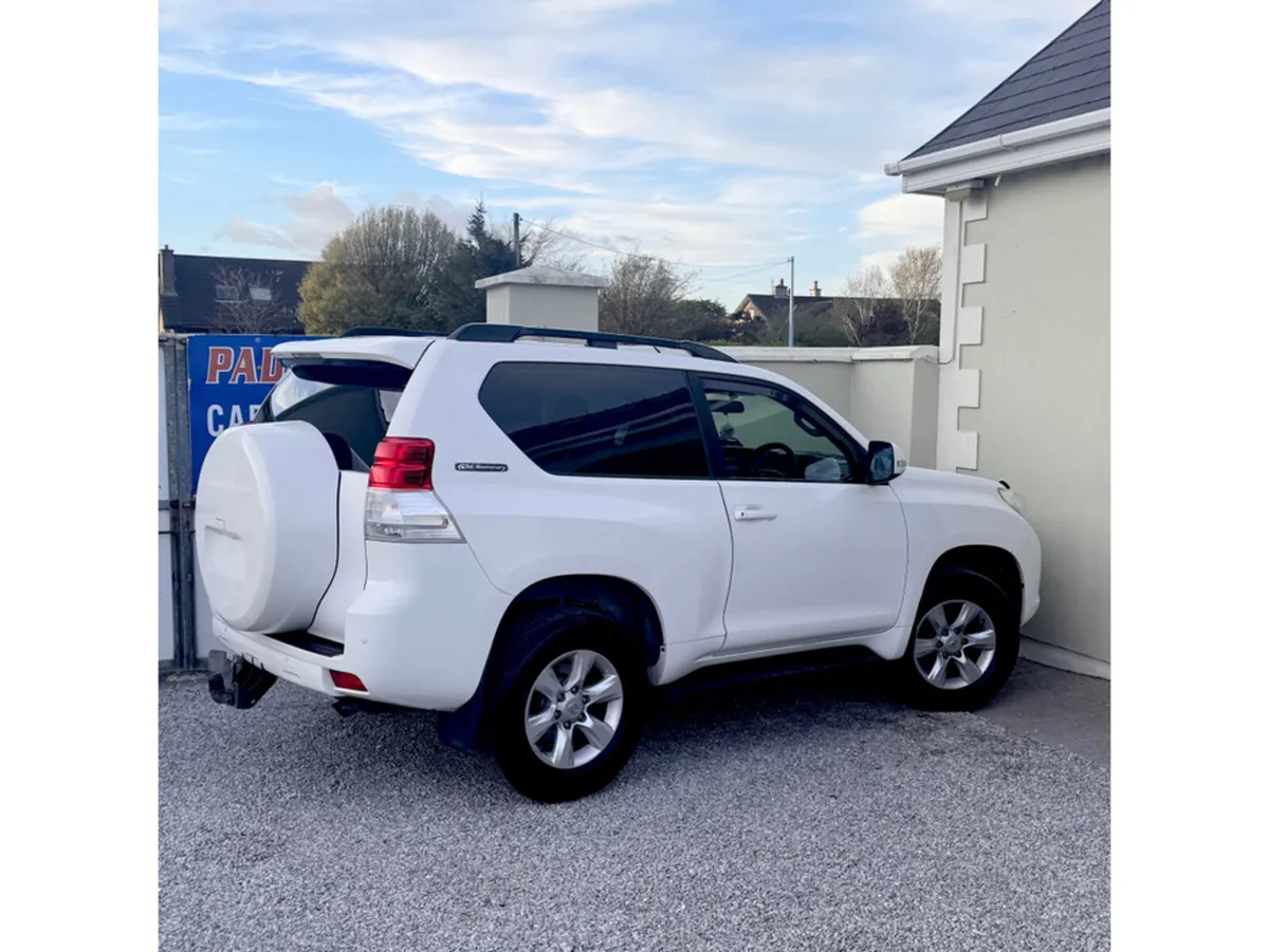 Toyota Land Cruiser COM LC SWB GX '12 2DR AUTO - Image 3