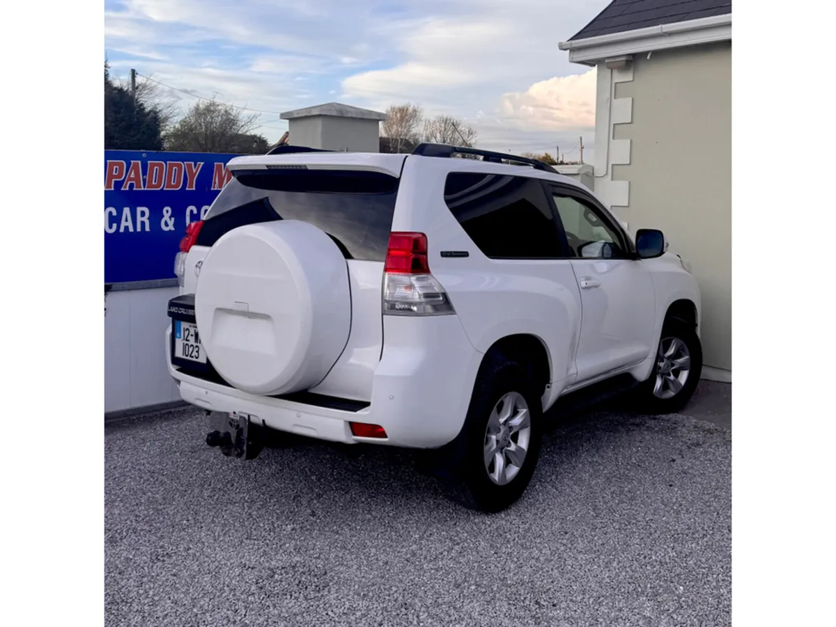 Toyota Land Cruiser COM LC SWB GX '12 2DR AUTO - Image 4