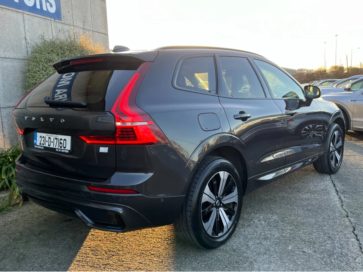 Volvo XC60 T6 PHEV PLUS DARK AWD AUTOMATIC 2.0 PET - Image 4