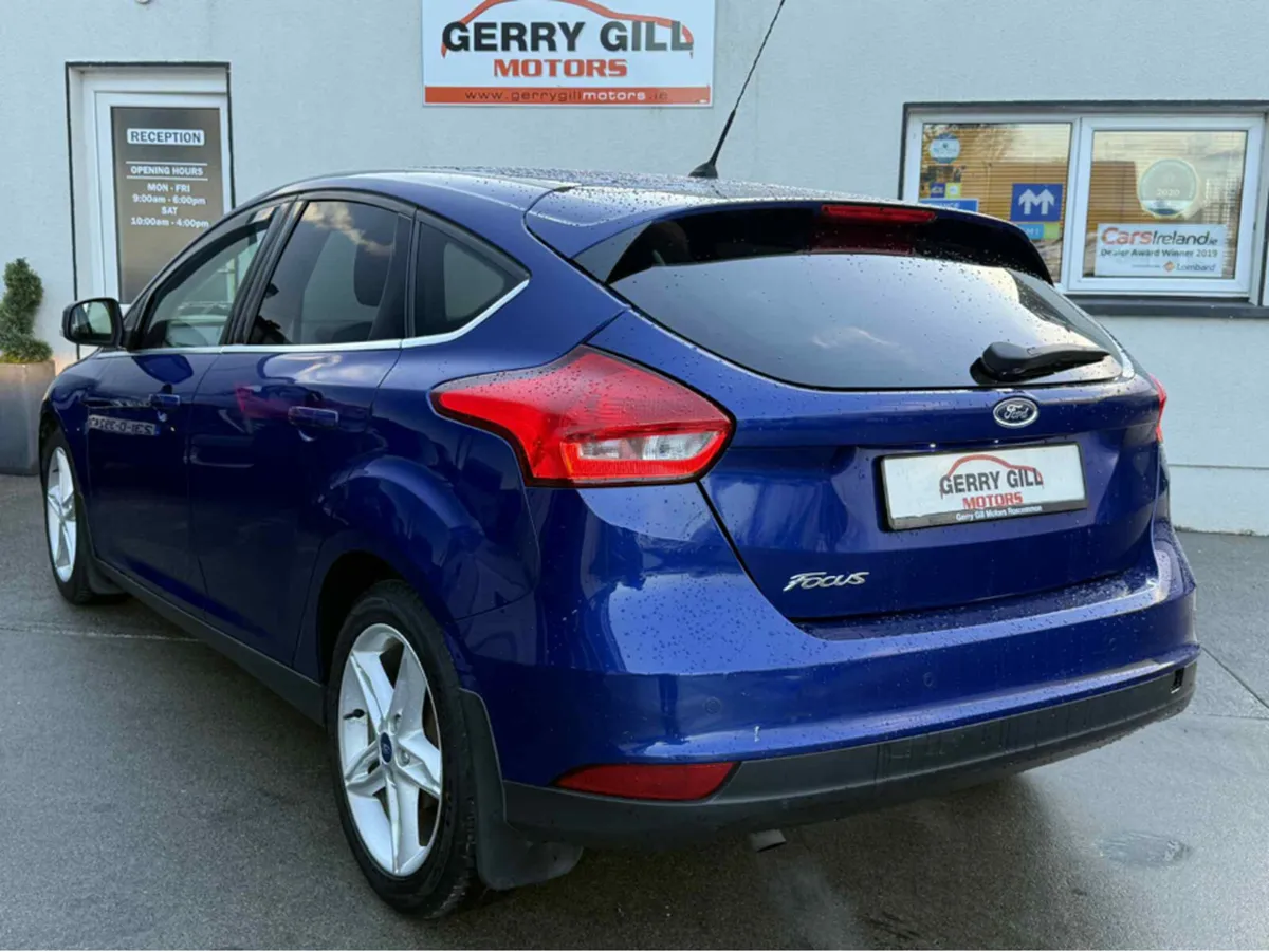 Ford Focus 1.5 TDCI ZETEC 120PS 5DR - Image 4
