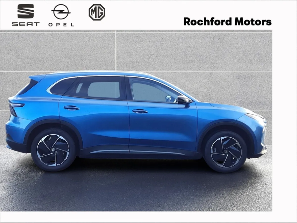 MG MGS5 64Kw/h Long Range Exclusive 480kms range - Image 3