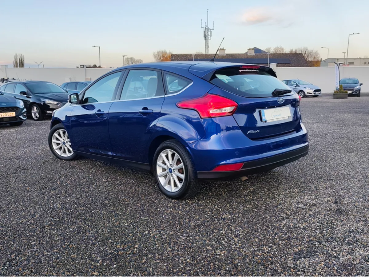 Ford Focus LOW MILES TITANIUM TDCI - Image 4