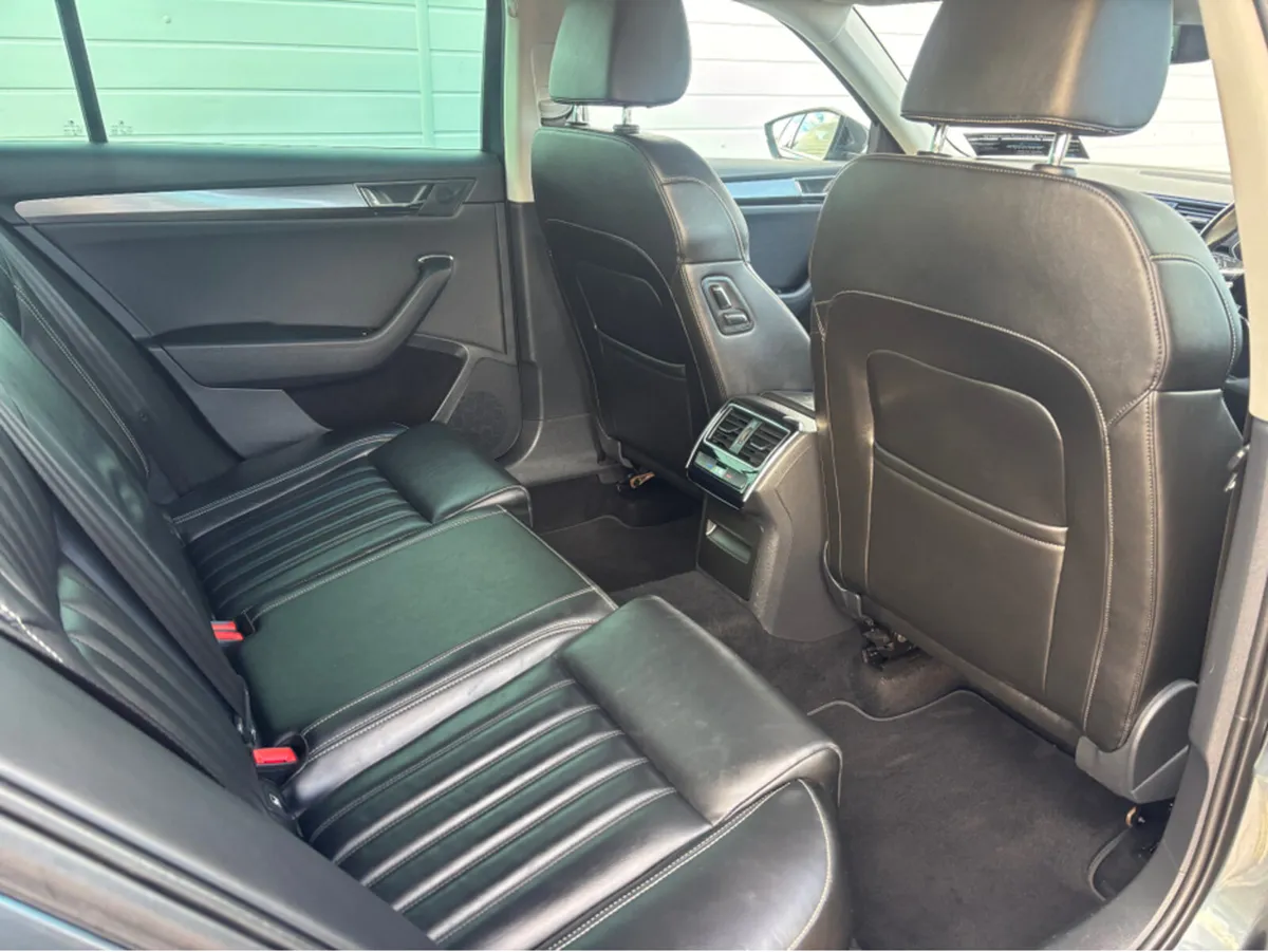 Skoda Superb C STYLE 1.5 TSI 150HP 5DR - Image 4