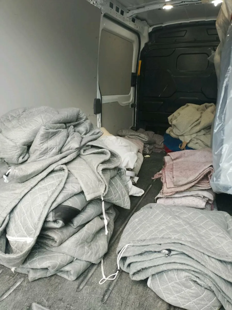 Furniture blankets - Image 1