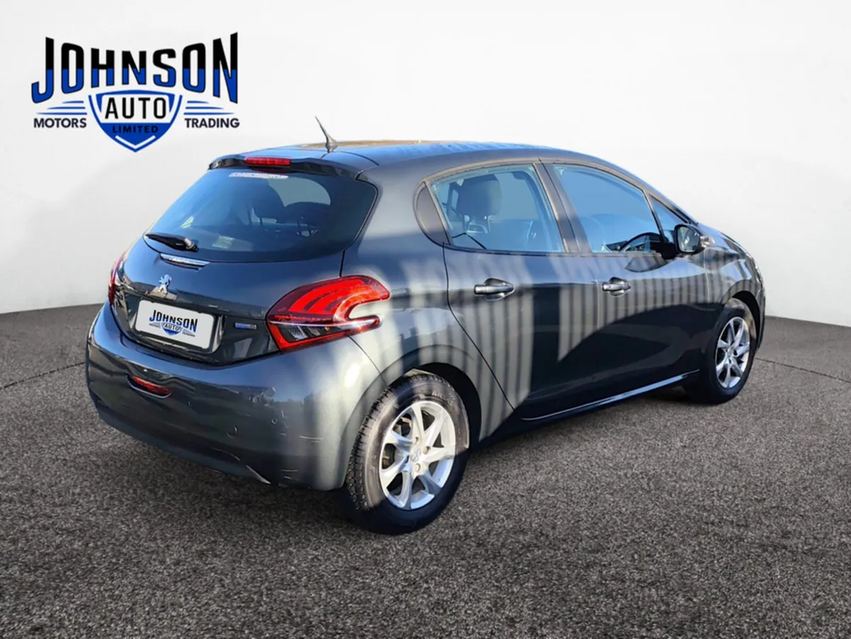 Peugeot 208 ACTIVE 1.2 82 4DR - Image 2