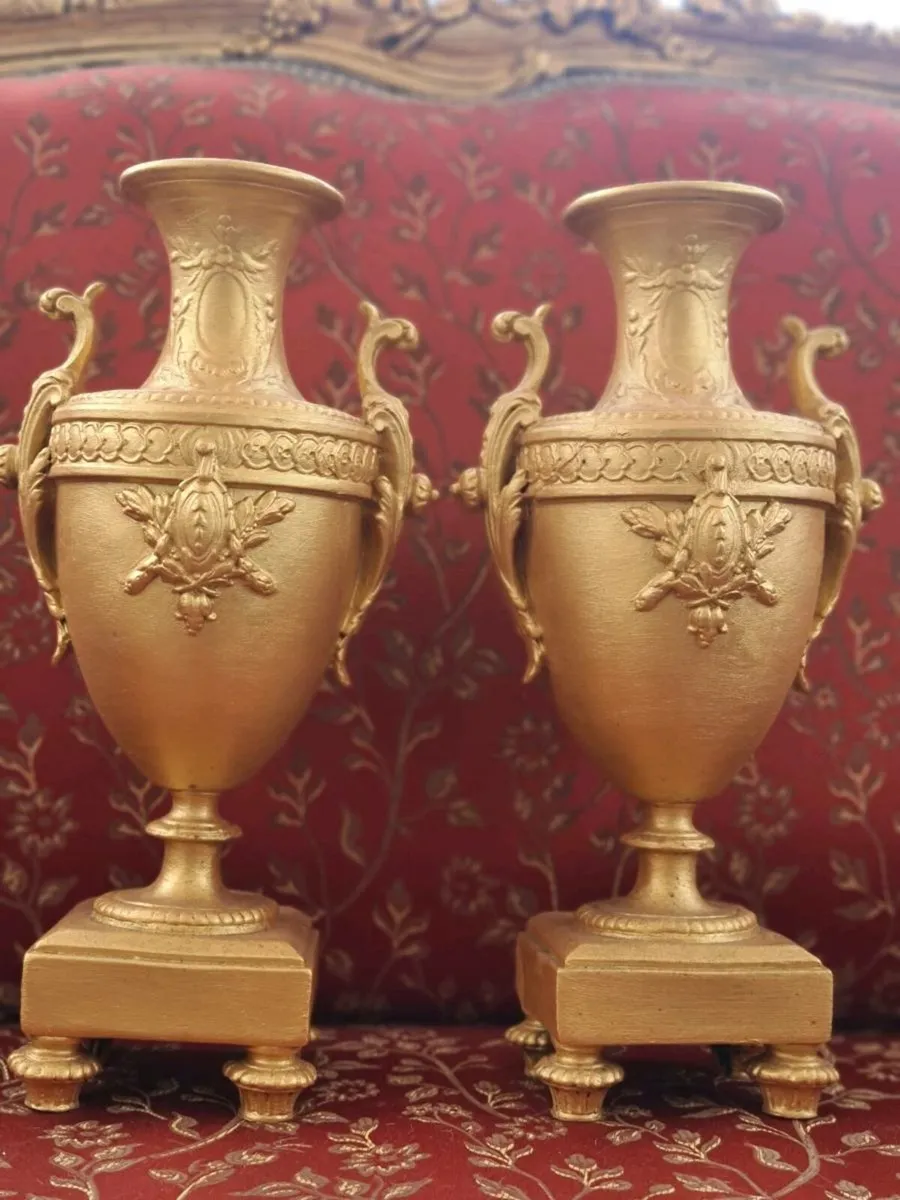 Art Deco urns POSTAGE AVAILABLE - Image 2