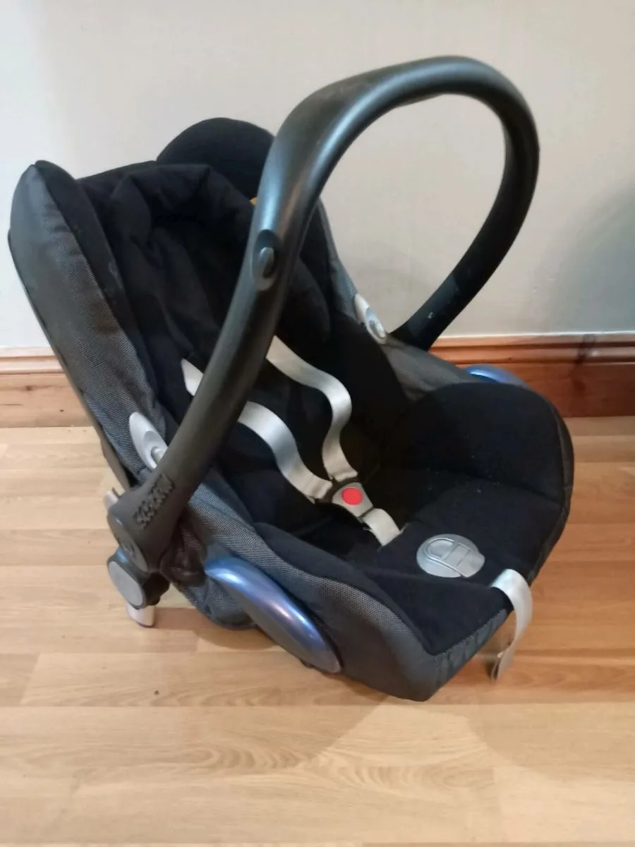 BABY SEATS/CAR SEATS/BOOSTER SEAT - Image 4