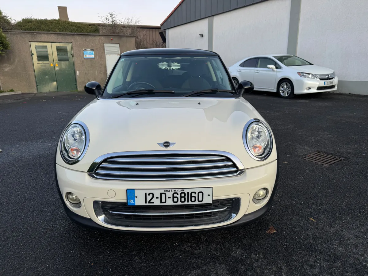 Mini Cooper 1.6 Automatic low mileage 64km - Image 3
