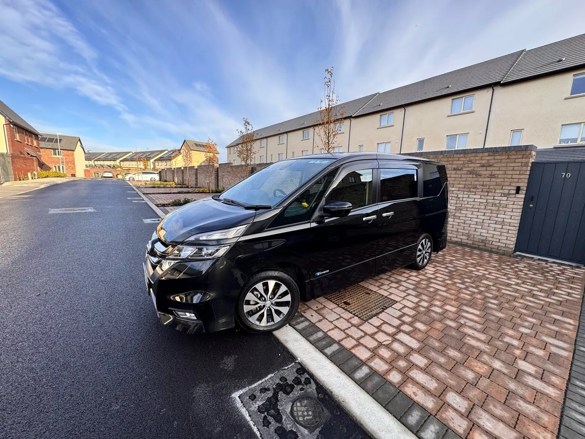Nissan Serena 2018 2.0 Hybrid Highway Star - Image 2