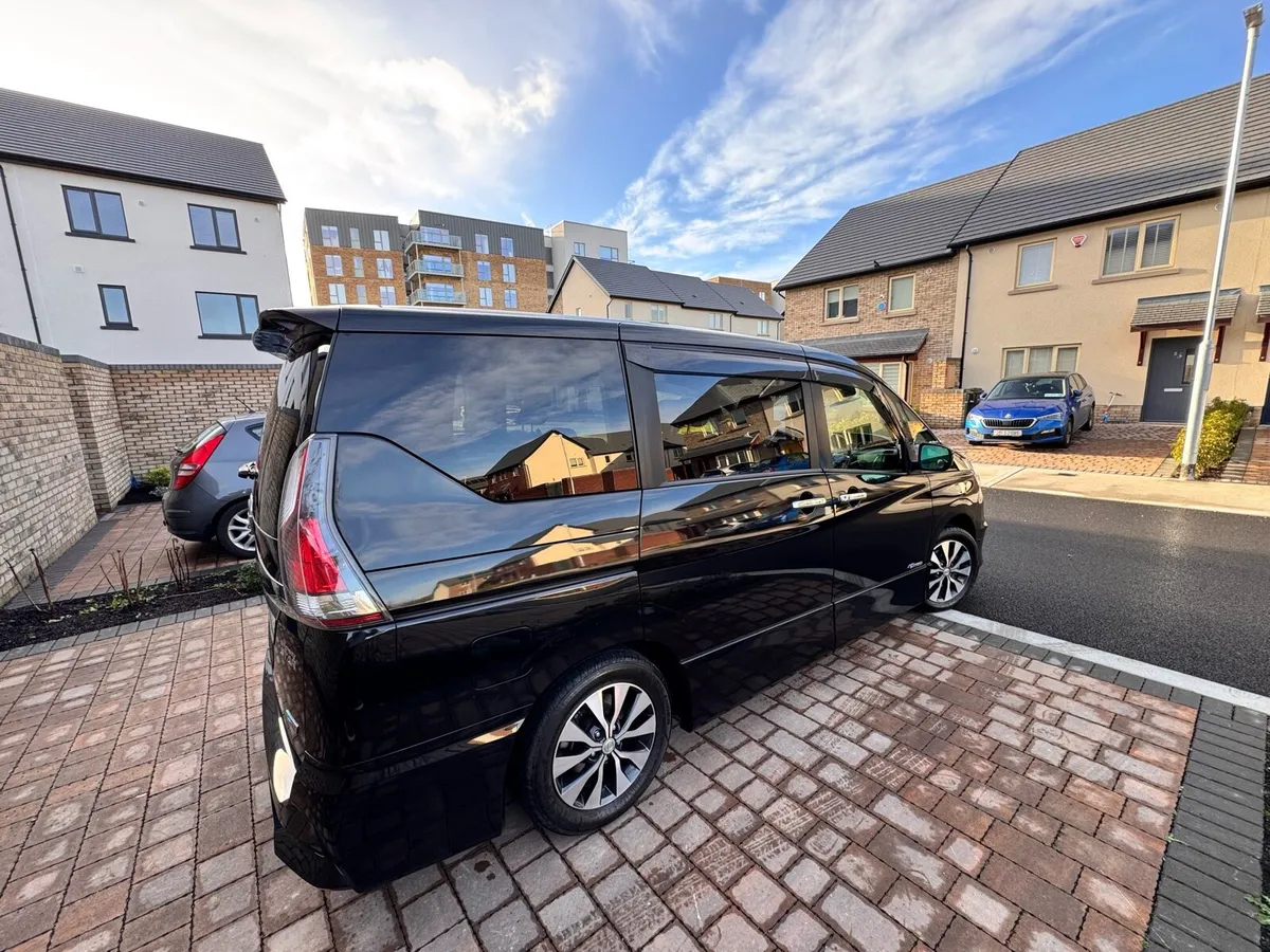 Nissan Serena 2018 2.0 Hybrid Highway Star - Image 4
