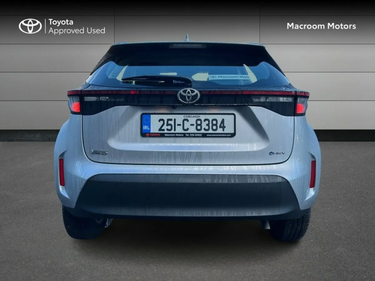Toyota Yaris Cross END OF YEAR CLEARANCE SALE! - Image 4