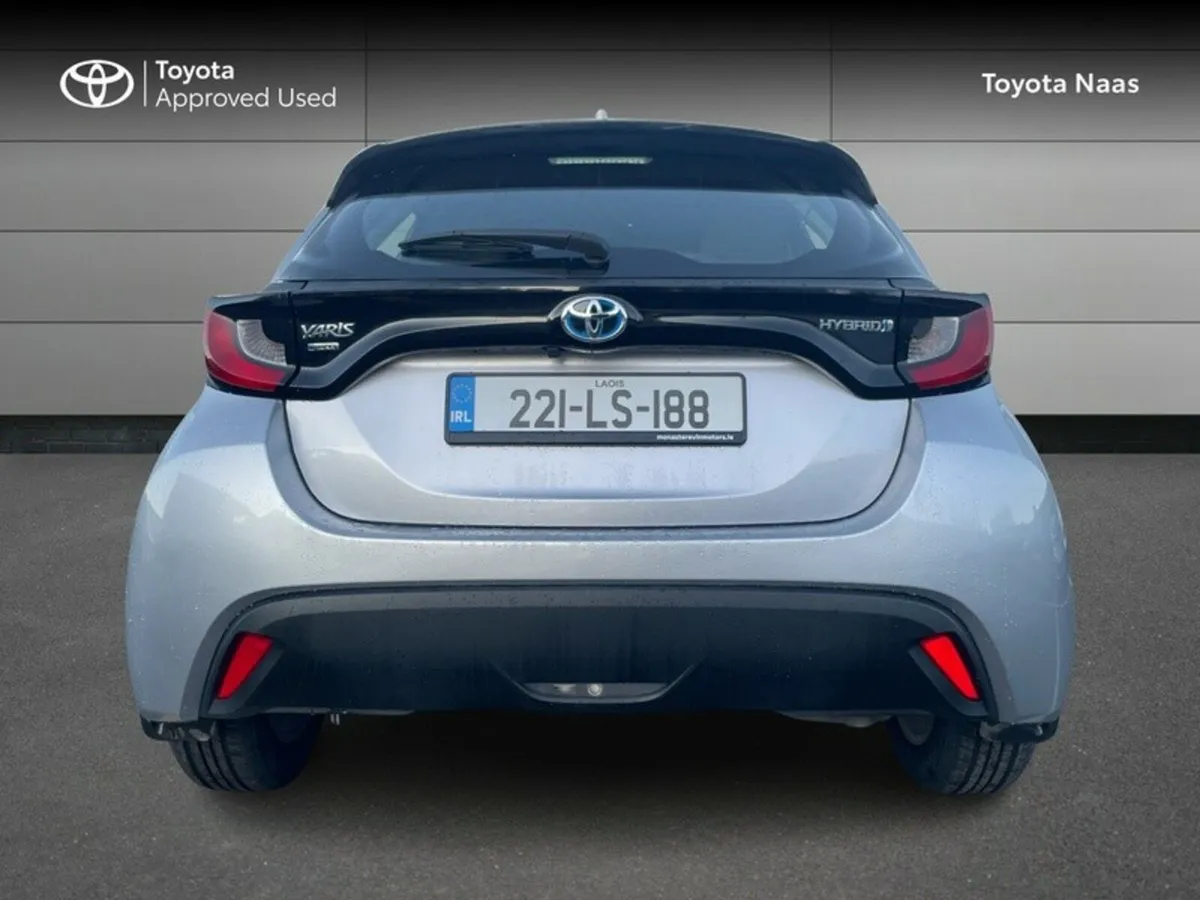 Toyota Yaris HYBRID LUNA 4DR AUTO - Image 4