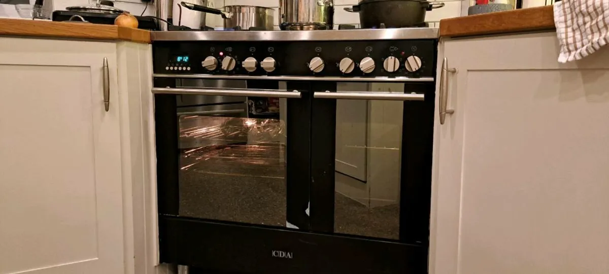 CDA 90cm duel fuel cooker - Image 1