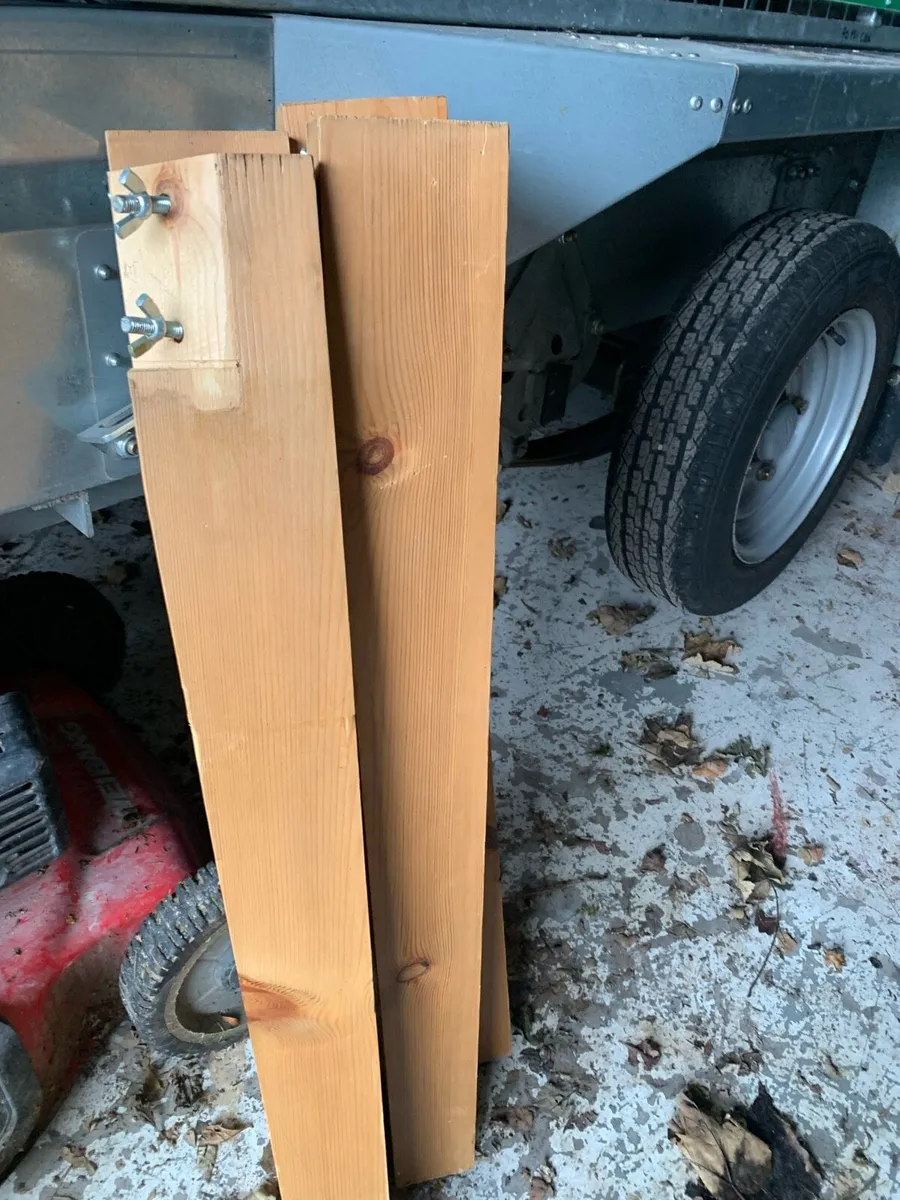 Solid oak table and 6 chairs - Image 3