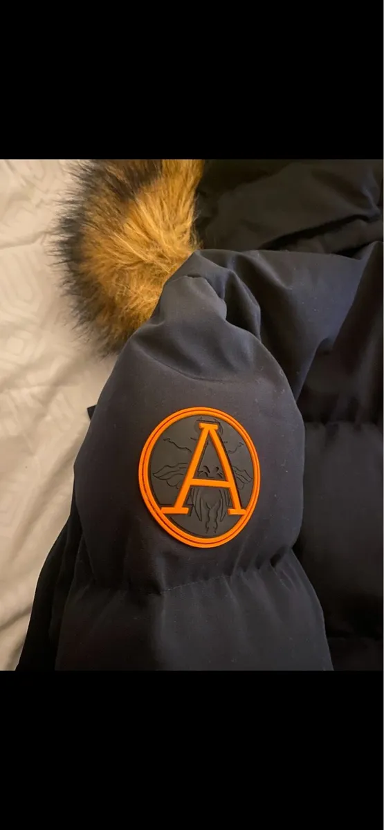 Artic Army Jacket Size L - Image 3