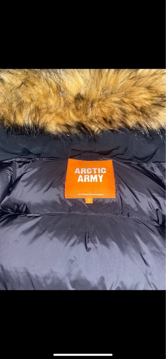 Artic Army Jacket Size L - Image 4