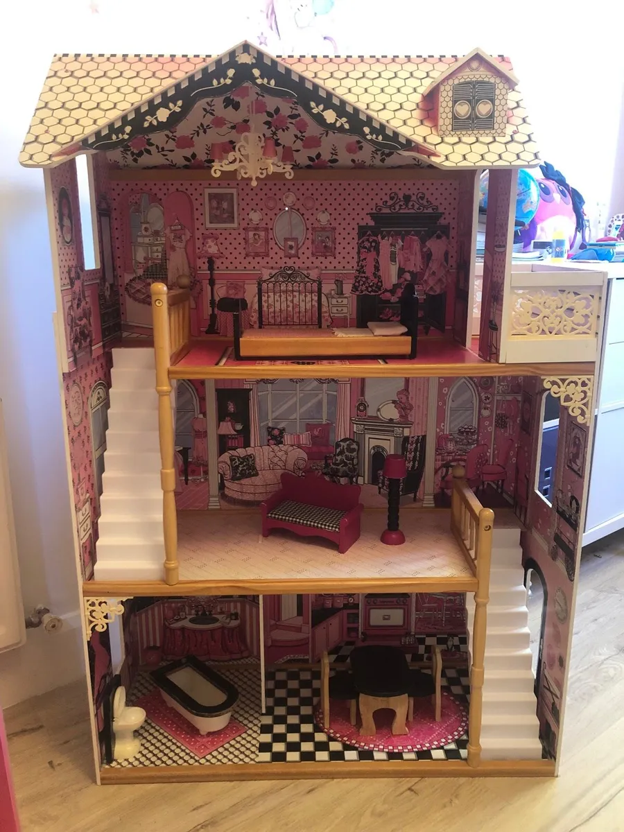 Doll house - Image 2