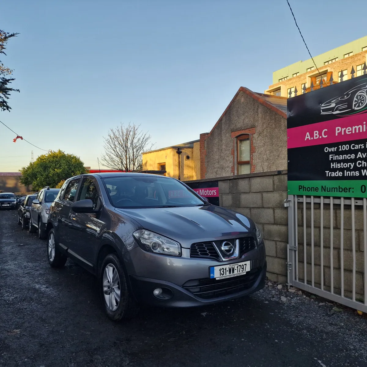 Nissan Qashqai 2013 Full Service History - Image 1