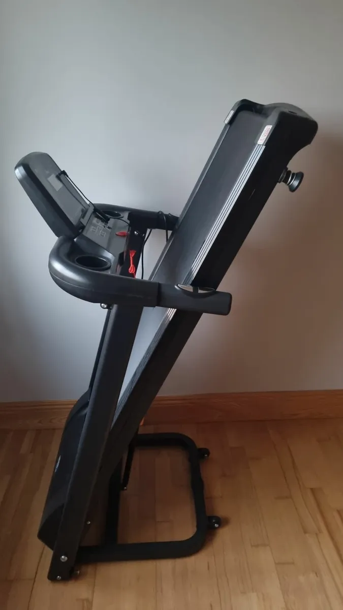 Treadmill - Image 2