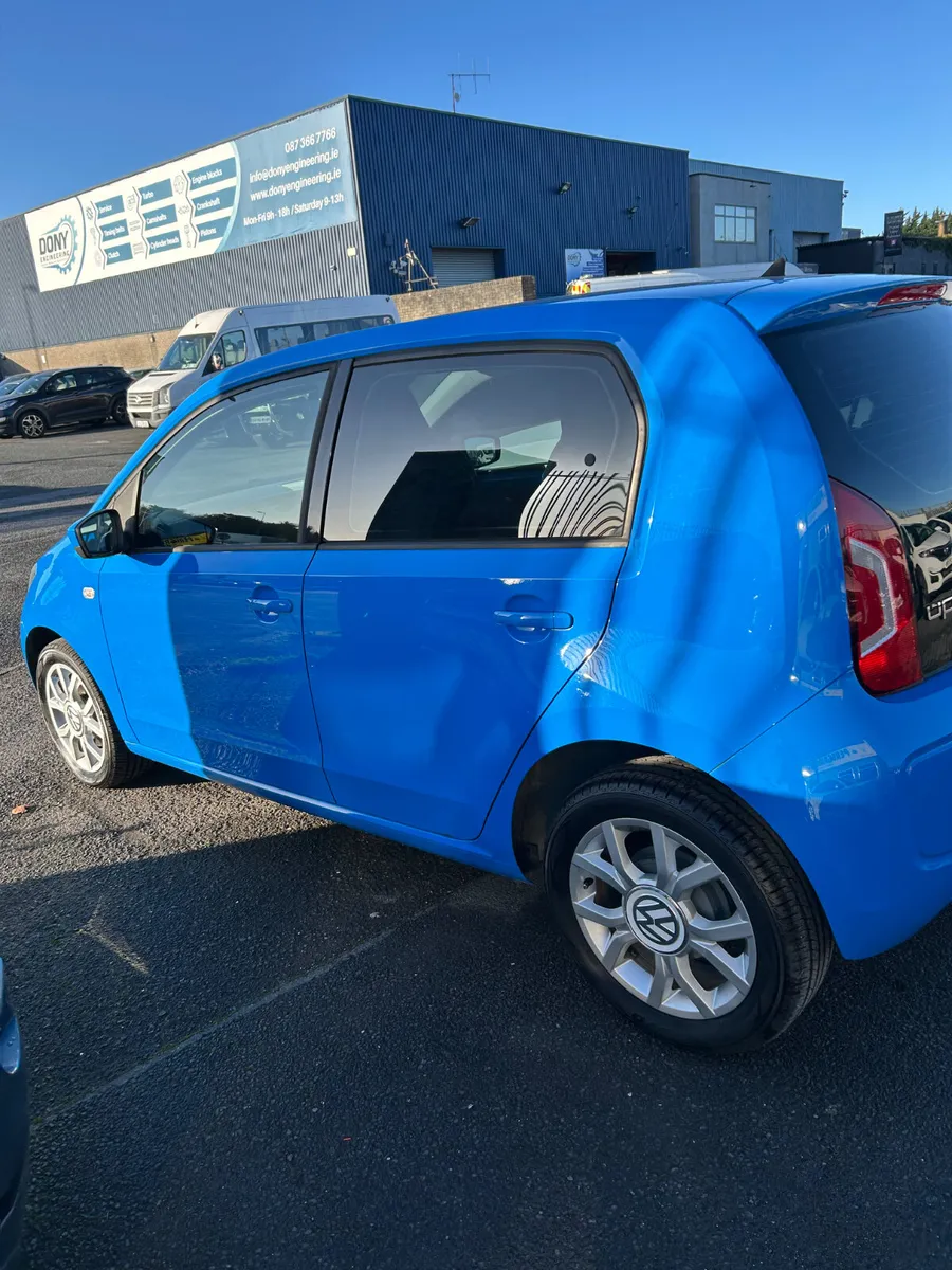 VW UP - Image 2