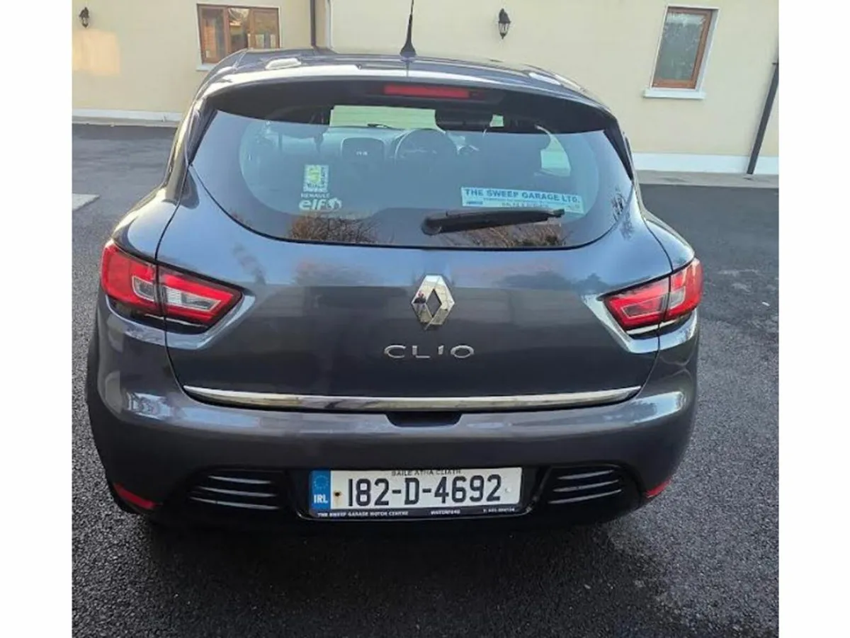 Renault Clio IV DYNAMIQUE NAV 1.2 PETR 4DR - Image 2